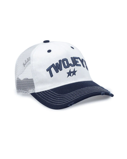 WHITE ICON TRUCKER CAP